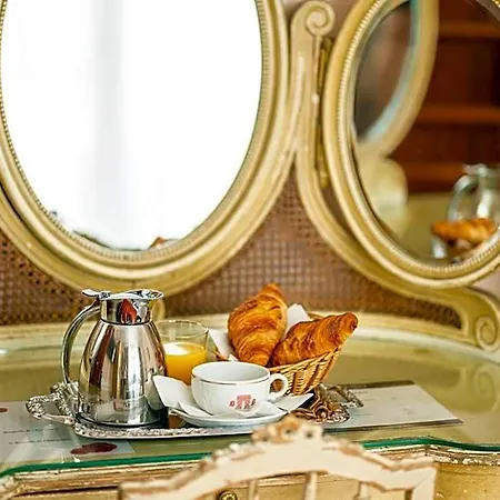Belfast Hotel