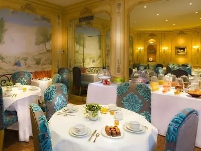 Belfast 4*